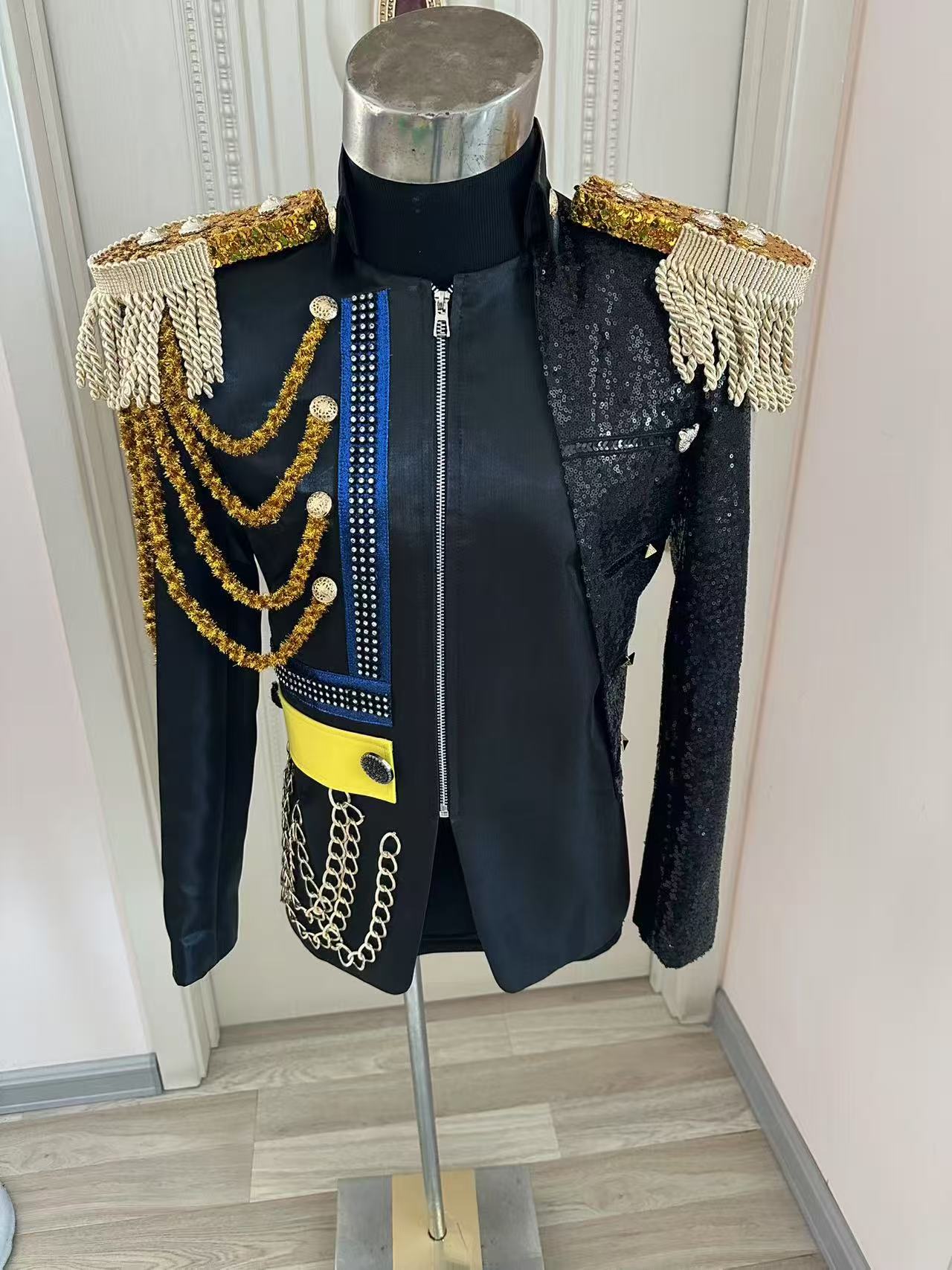 新しい男性タッセルロイヤルジャケットウェディングパーティー宴 - Men Formal Wear Jacket のレビューと価格